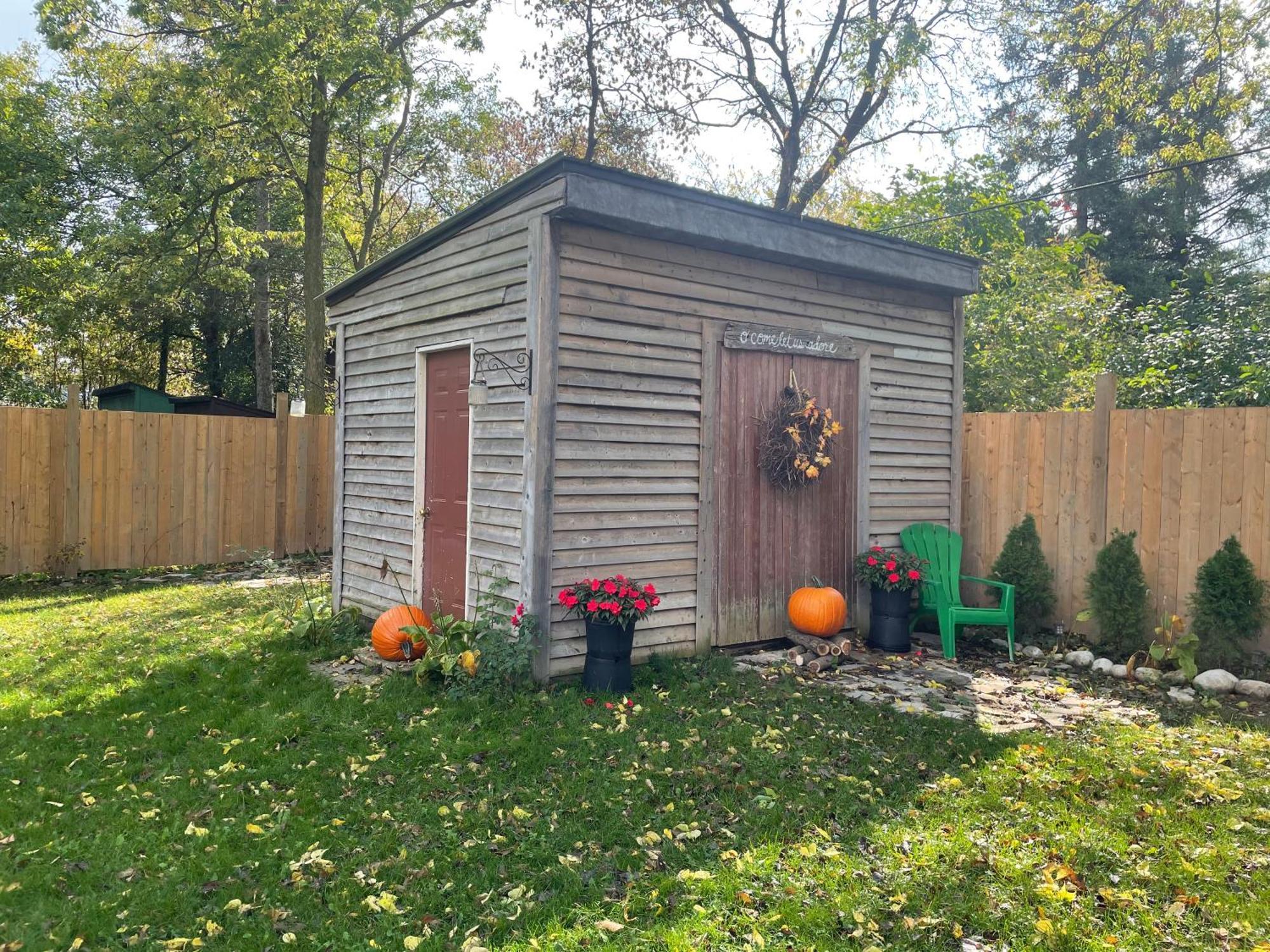 Cozy Cottage Style House Kitchener Exteriér fotografie